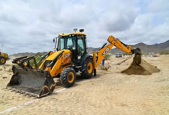 Backhoe Loader, Dig depth 5 meters