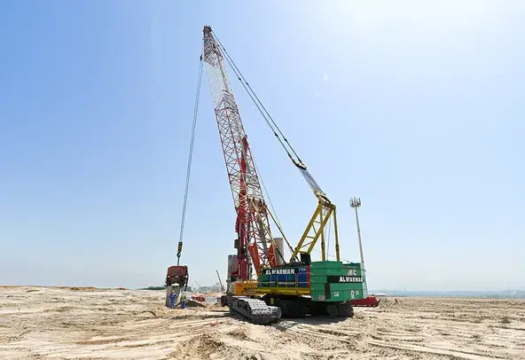 Large Crawler Cranes, 150 ton