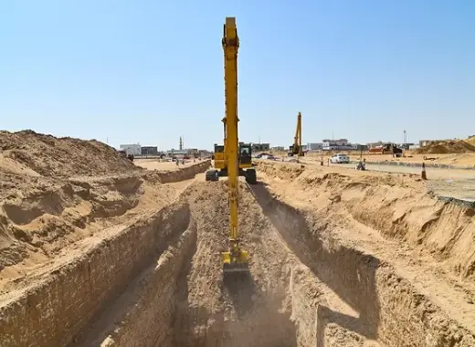 Large Excavators, 125 ton, Long Boom 28 meters