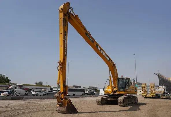 Large Excavators, 40 ton, Long Boom 17-meters