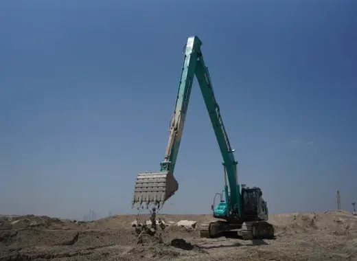 Large Excavators, 40 ton, Long Boom 17-meters