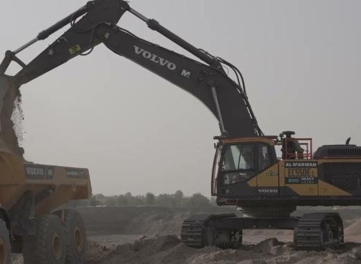 Large Excavators, 55 ton, Standard Boom