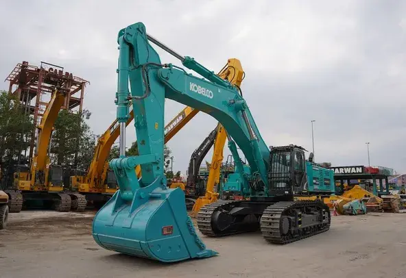 Large Excavators, 85 ton, Standard Boom