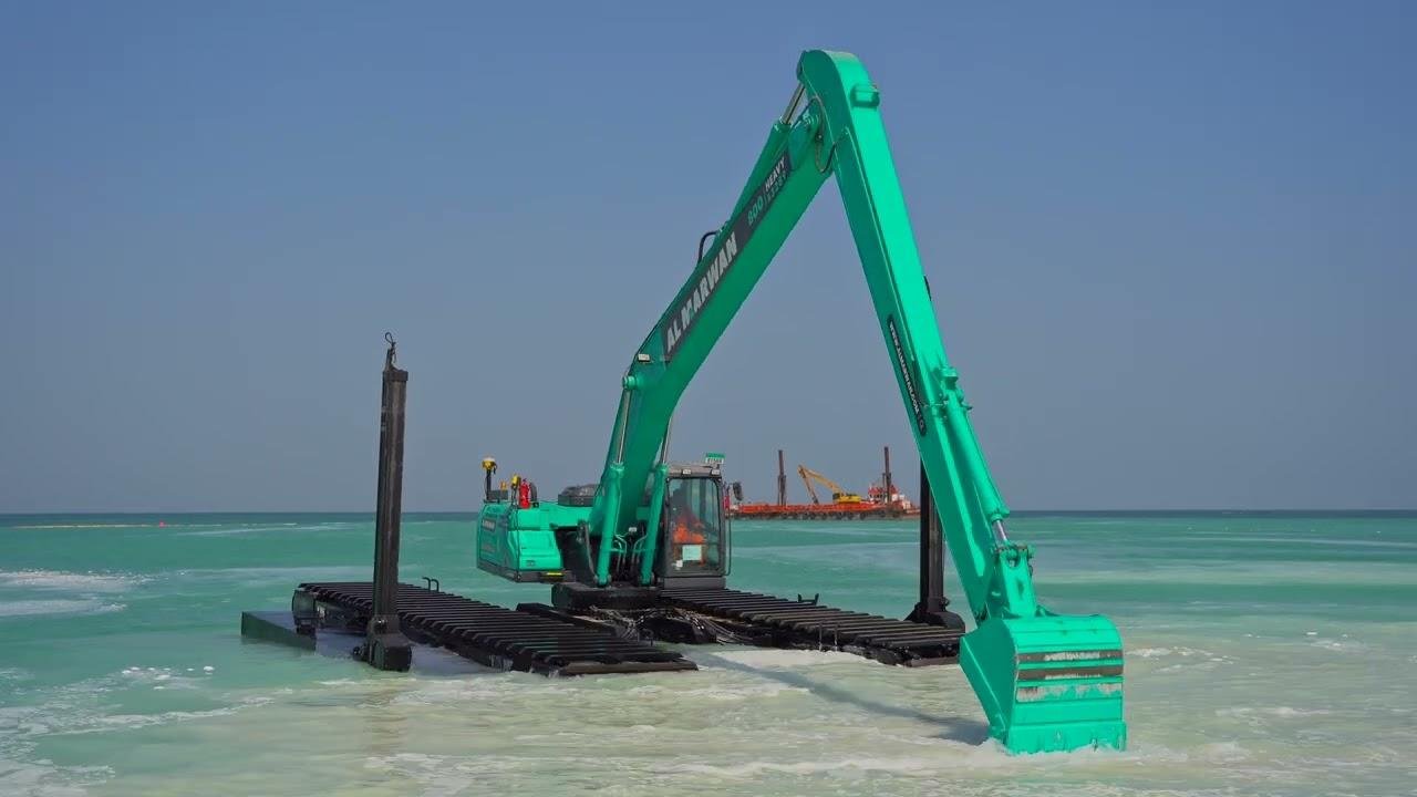 Medium Amphibious Excavators, 38 ton, 17 meters Boom