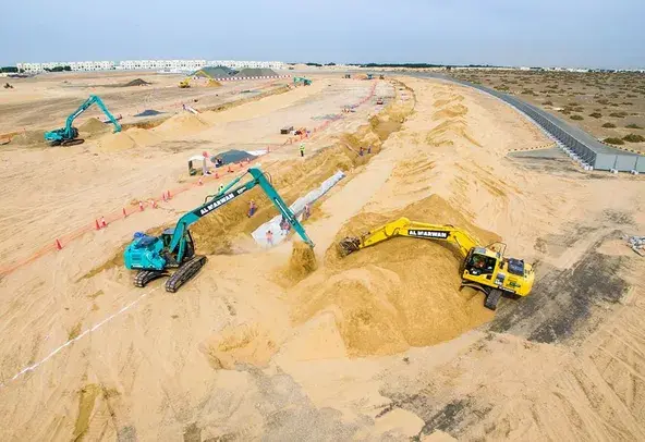 Medium Excavators, 22 ton, Long Boom 14-meters