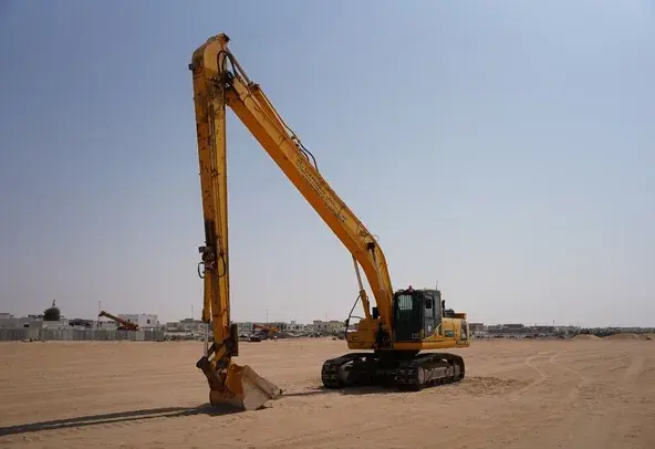 Medium Excavators, 30 ton, Long Boom 10-13 meters