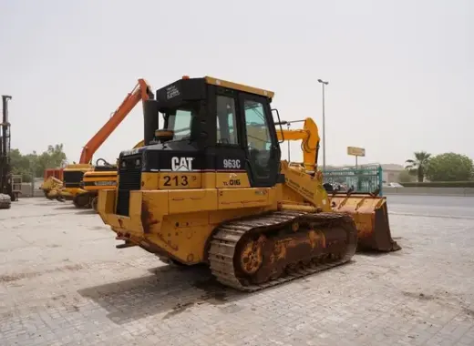 Medium Track Loaders, 19 tons