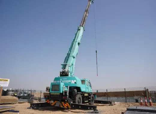 Mobile Cranes, 25 ton